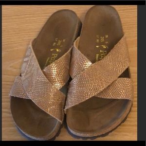NWOT Birkenstock Papillio crisscross snakeskin sz8